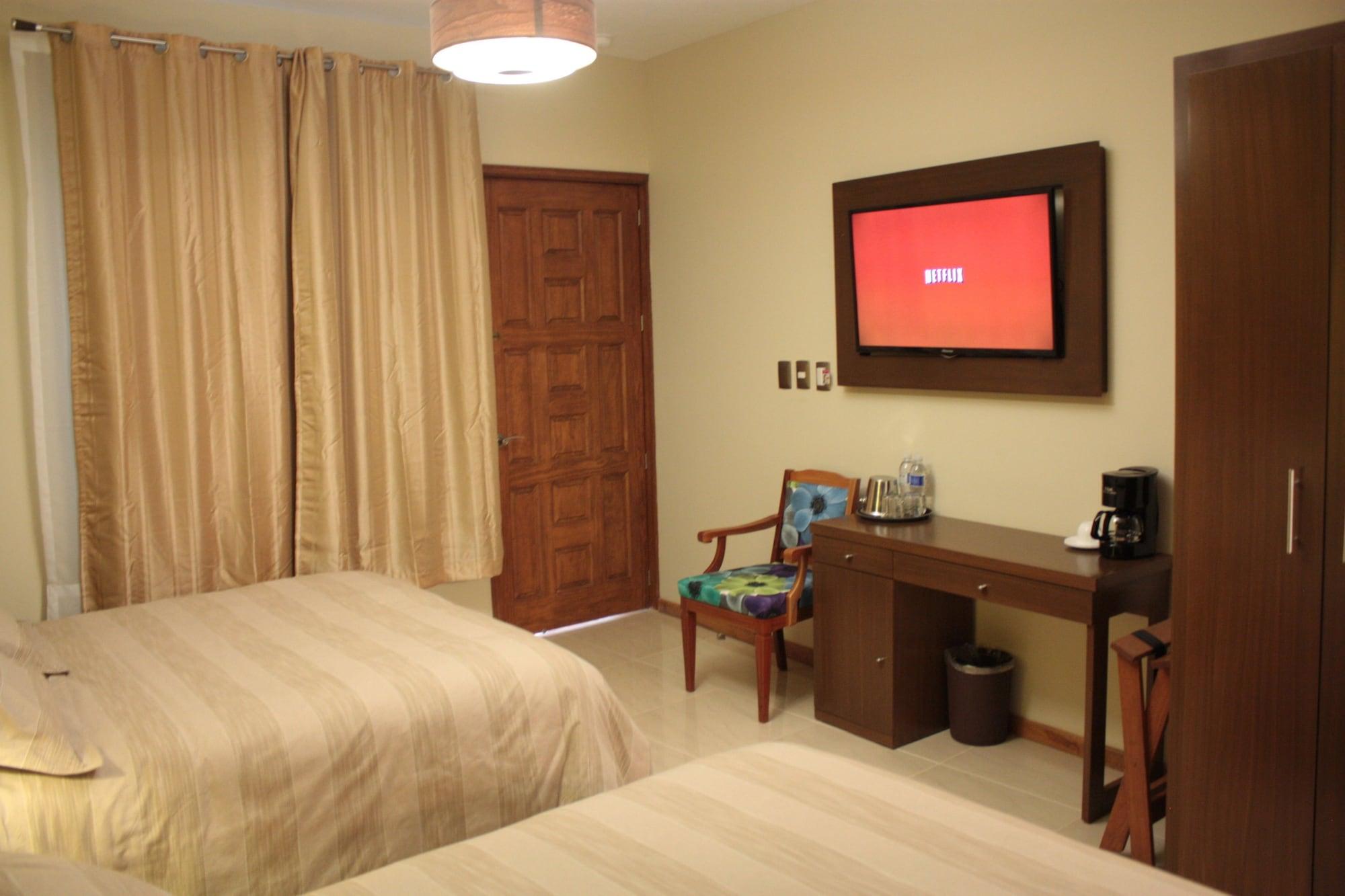 Zarzarosa Hotel Boutique Queretaro Luaran gambar