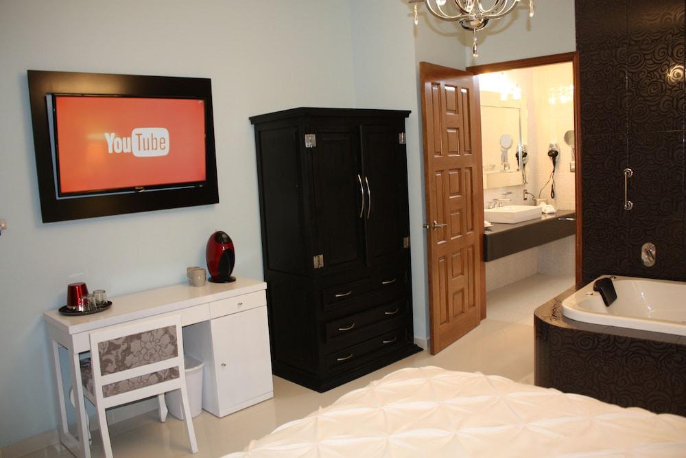 Zarzarosa Hotel Boutique Queretaro Luaran gambar