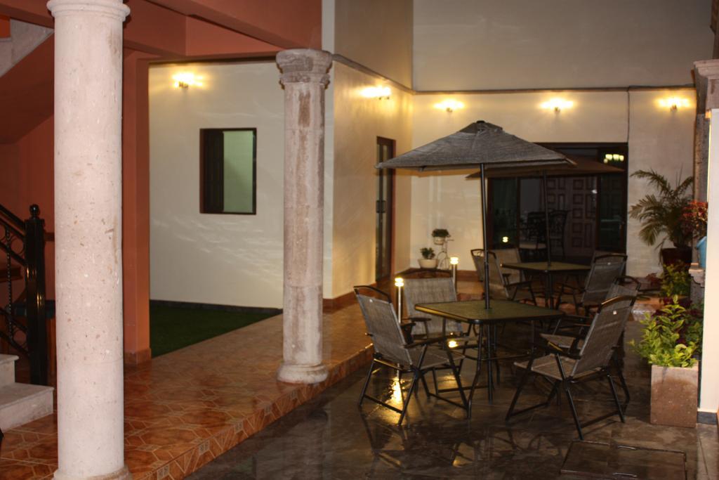 Zarzarosa Hotel Boutique Queretaro Luaran gambar